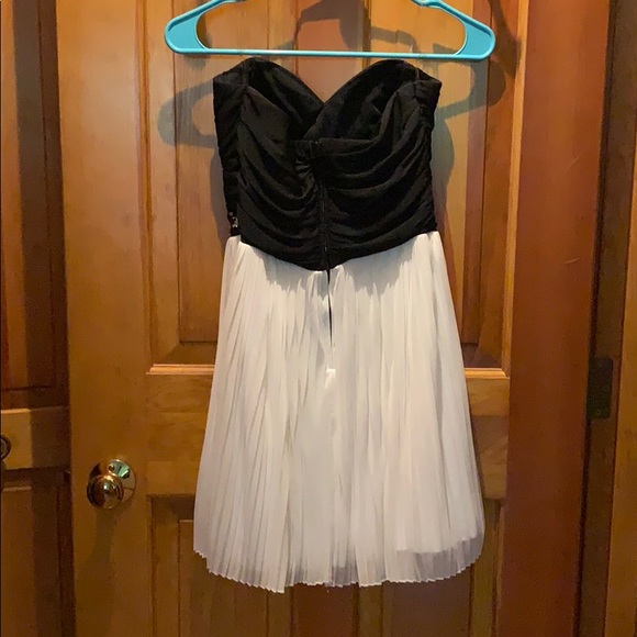 Teeze Me dress - Picture 2 of 2